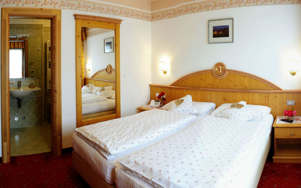 Hotel Cesa Padon Veneto Livinallongo Del Col Di Lana Bl Offerta Giroviaggi Famila Montagna