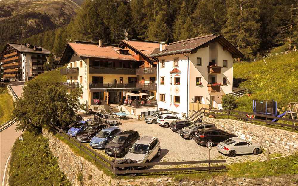 Hotel Cornelia ***