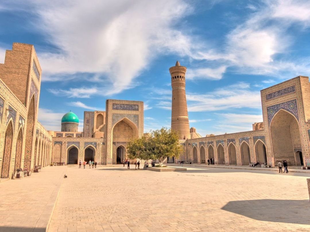 Uzbekistan - Tashkent – Samarcanda – Kyzyl Kum - Bukhara – Khiva