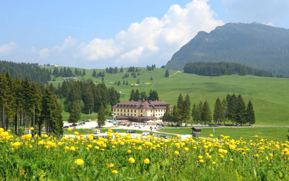 Hotel Vezzena *** TrentinoAlto Adige, Passo Vezzena Levico Terme (TN). Offerta Iperal Hotel Vezzena *** TrentinoAlto Adige, Passo Vezzena Levico Terme (TN). Offerta Iperal